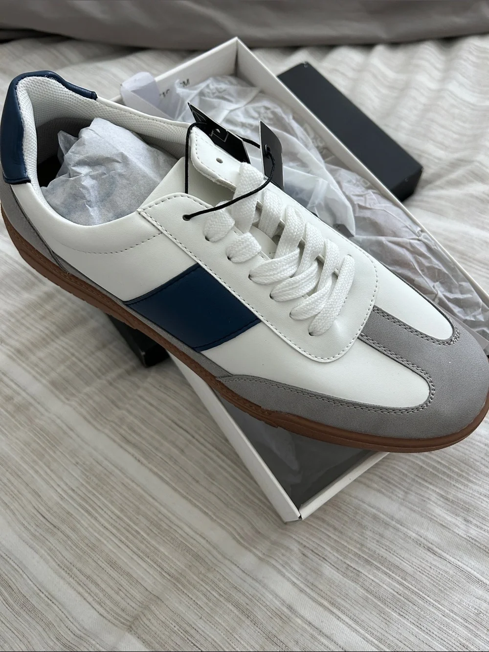 Madden Men’s White, Navy & Gray Casual Low-Top Sneaker